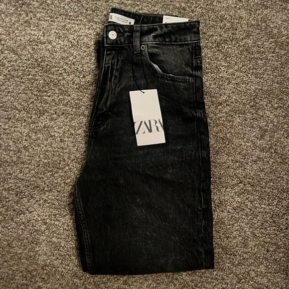 New Zara jeans with tags. Never worn. - Picture 3 of 6